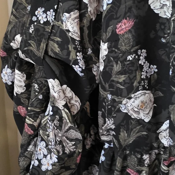 Torrid Outlander Lexie Floral Chiffon Hi-Lo Babydoll Tunic - Picture 9 of 16